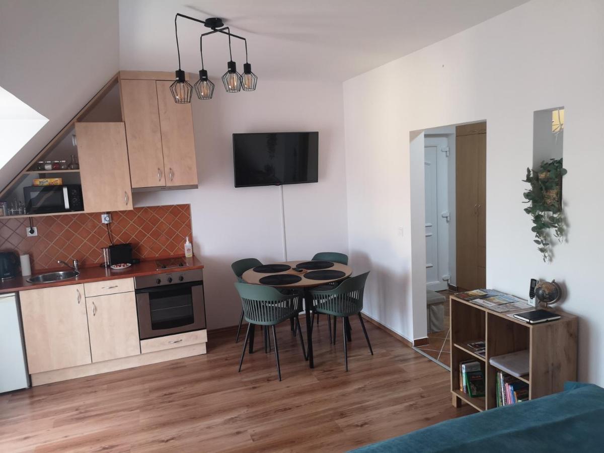 Orsika Hilltop Apartman Эгер Экстерьер фото