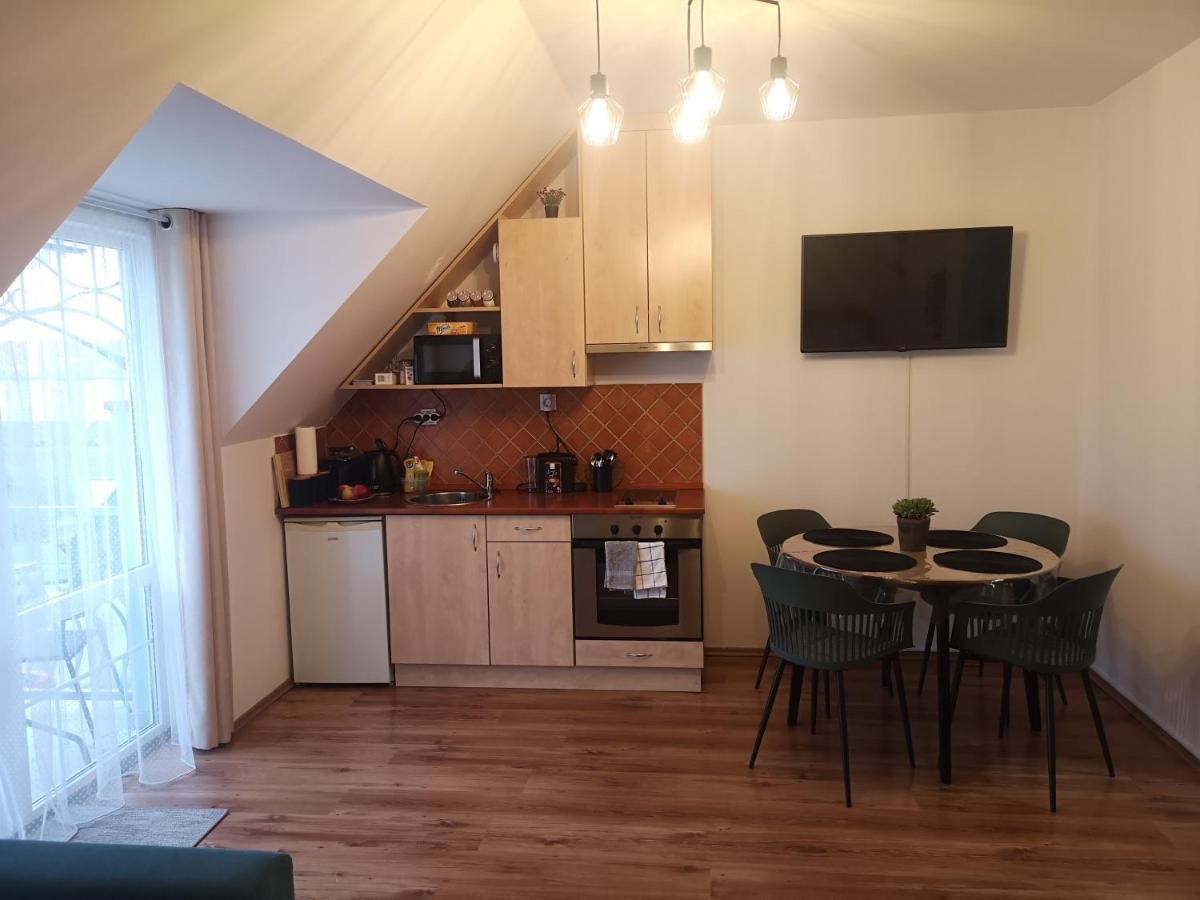 Orsika Hilltop Apartman Эгер Экстерьер фото